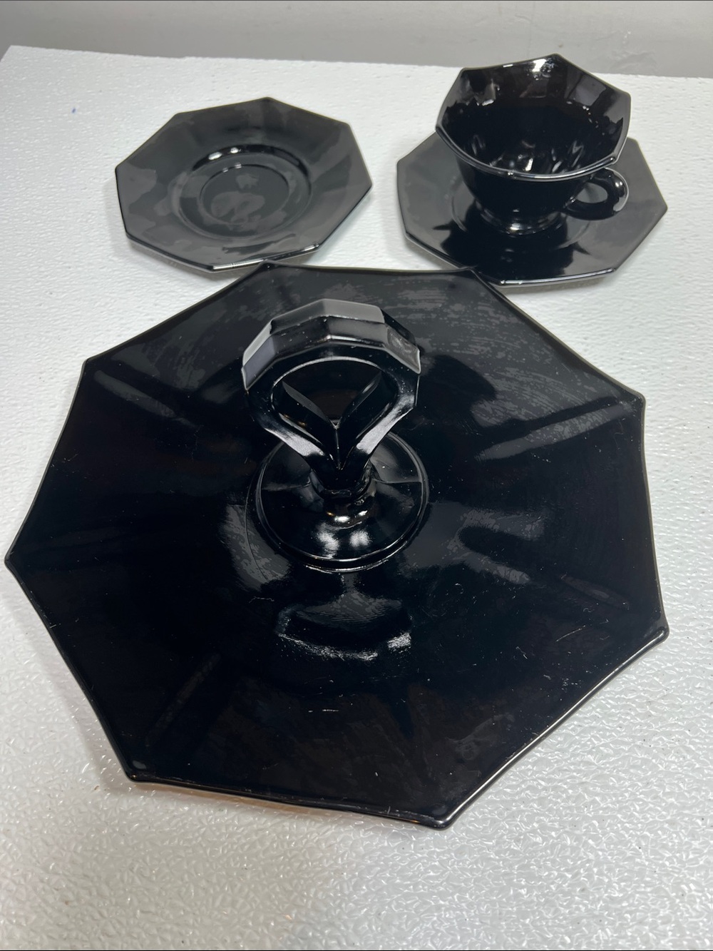 Vintage 1930's LE Smith Serving Tidbit Tray Black Amethyst Glass w Cup Saucers